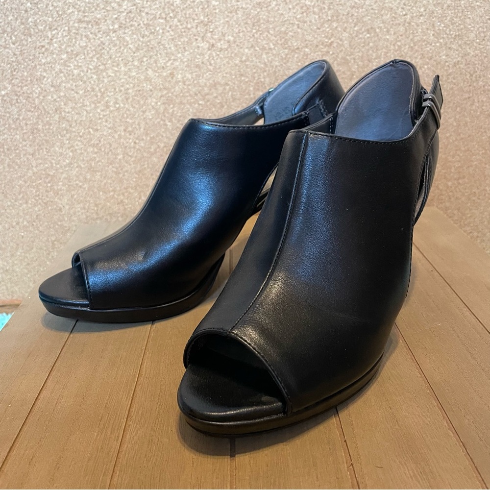 Black Open Toe LifeStride Strap High Heels
